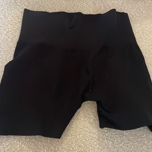 Black Set active sculptflex shorts
